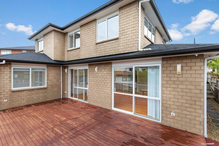 Photo of property in 77 Golden Morning Drive, Albany Heights, Auckland, 0632