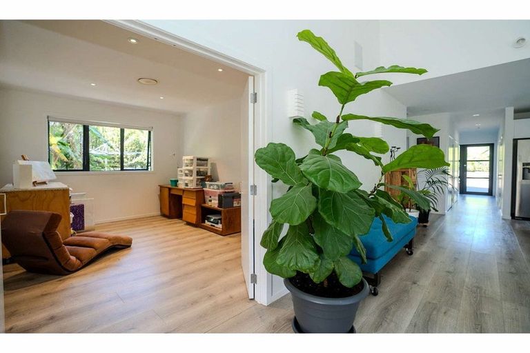 Photo of property in 15 Mandeno Drive, Kerikeri, 0230