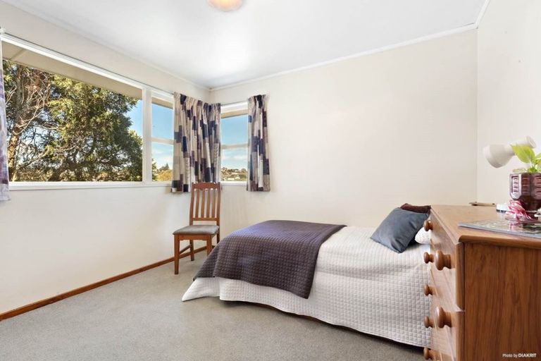 Photo of property in 46 Advene Road, Cockle Bay, Auckland, 2014