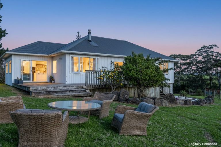 Photo of property in 151 Shelly Beach Road, South Head, Helensville, 0874