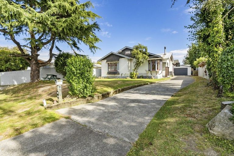 Photo of property in 18 Matipo Street, Takaro, Palmerston North, 4410