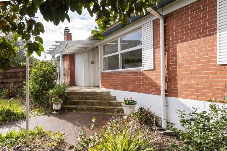 Photo of property in 32 Pegler Drive, Howick, Auckland, 2014