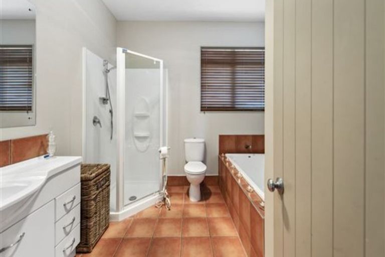 Photo of property in 31 Aurora Avenue, Welcome Bay, Tauranga, 3112