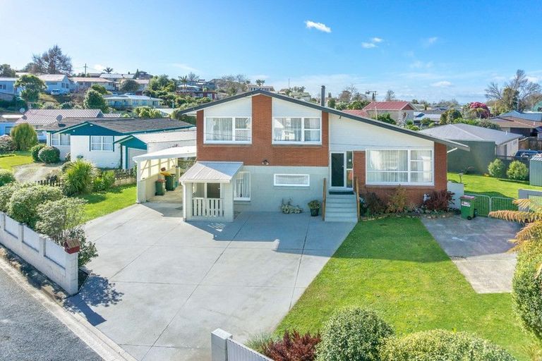 Photo of property in 82a Whatawhata Road, Dinsdale, Hamilton, 3204