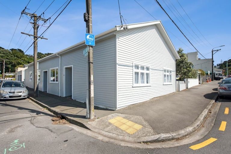 Photo of property in 2 Henry Street, Kilbirnie, Wellington, 6022