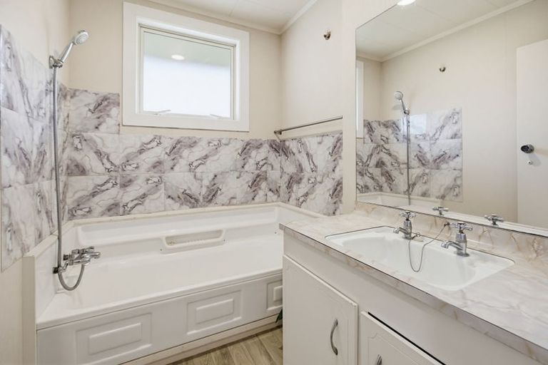 Photo of property in 13 Amun Place, Pomare, Rotorua, 3015