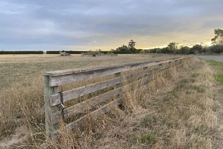 Photo of property in 27 Coldstream Road, Rangiora, 7473