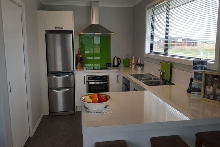Photo of property in 2 Manuka Street, Papamoa Beach, Papamoa, 3118