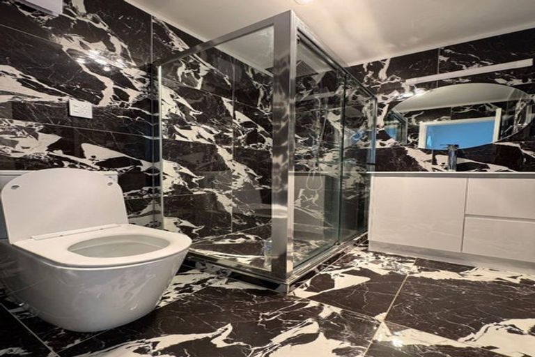 Photo of property in 13 Rountree Place, Conifer Grove, Takanini, 2112