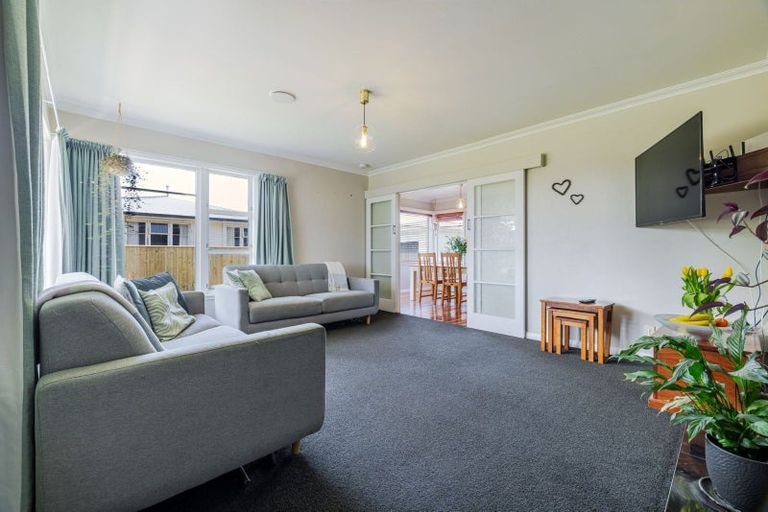 Photo of property in 52 College Street, Awapuni, Palmerston North, 4412