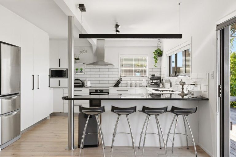 Photo of property in 670 Papamoa Beach Road, Papamoa Beach, Papamoa, 3118