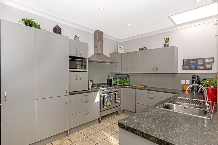 Photo of property in 15 Seymour Road, Inner Kaiti, Gisborne, 4010