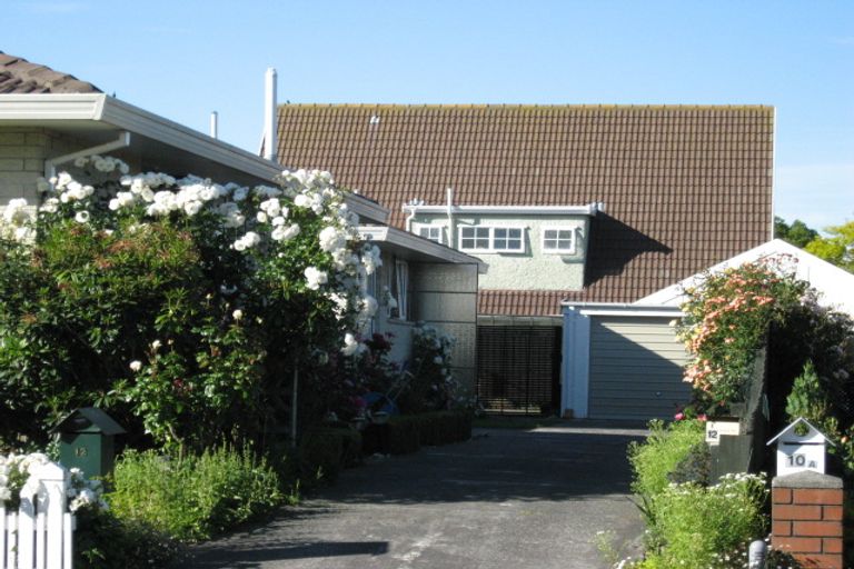 Photo of property in 1/12 Broadfell Avenue, Avonhead, Christchurch, 8042