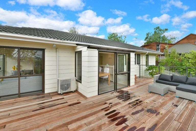Photo of property in 73 Arran Road, Browns Bay, Auckland, 0630