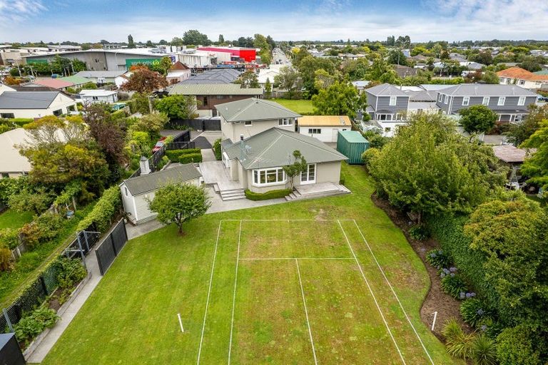 Photo of property in 9 Grassmere Street, Papanui, Christchurch, 8052