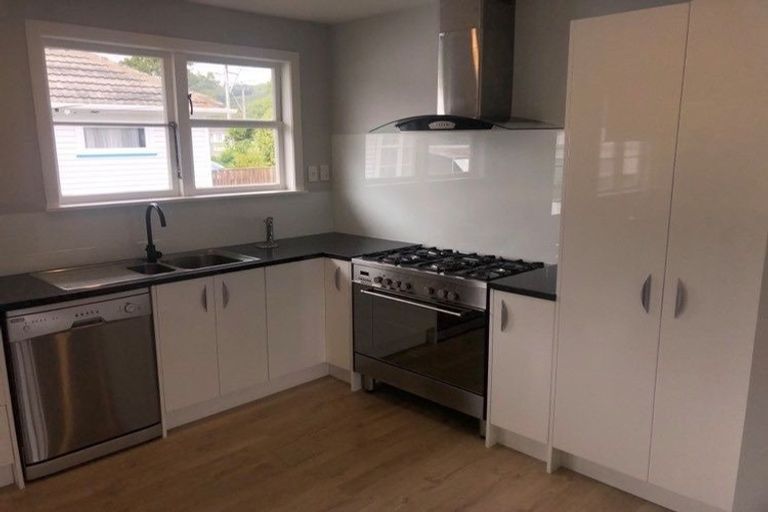 Photo of property in 80 Wainuiomata Road, Wainuiomata, Lower Hutt, 5014