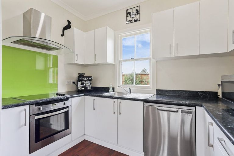 Photo of property in 52 Church Street, Oxford, 7430