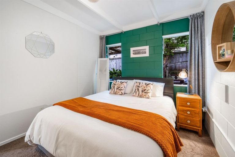 Photo of property in 1/50 Watea Road, Torbay, Auckland, 0630