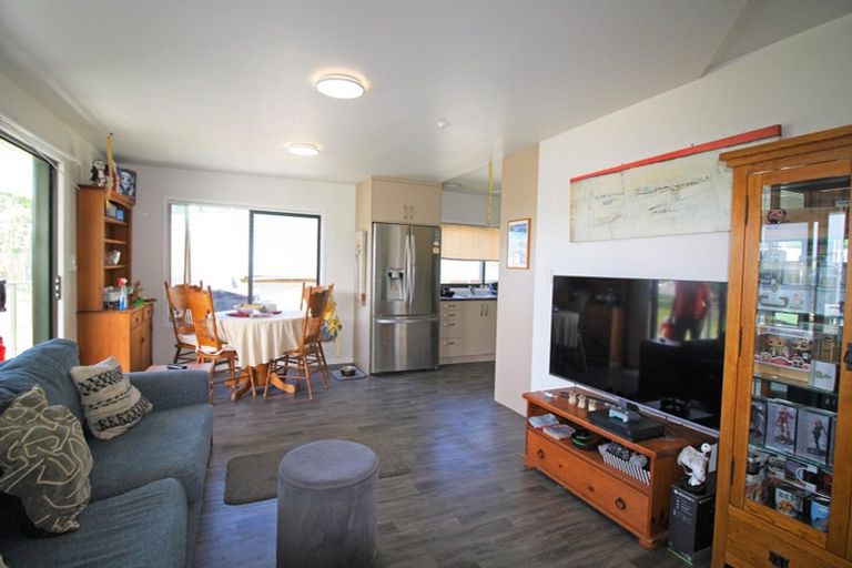 Photo of property in 4a Moray Place, Whiritoa, Whangamata, 3691