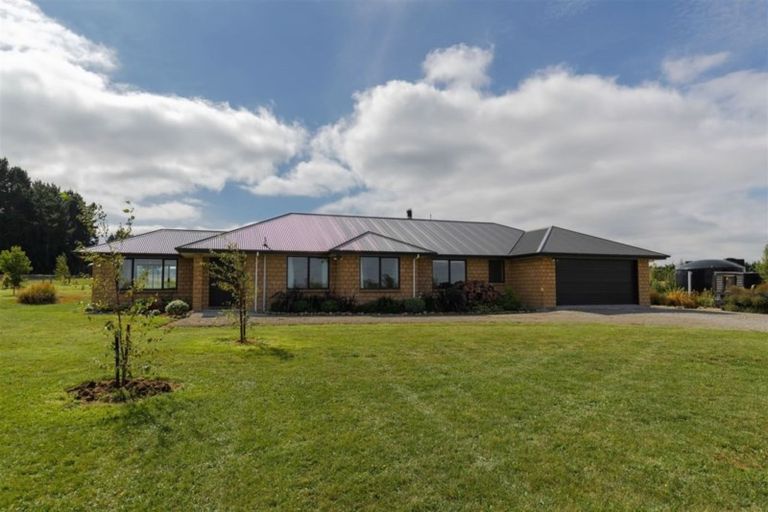Photo of property in 72 Davis Road, Cust, Rangiora, 7471