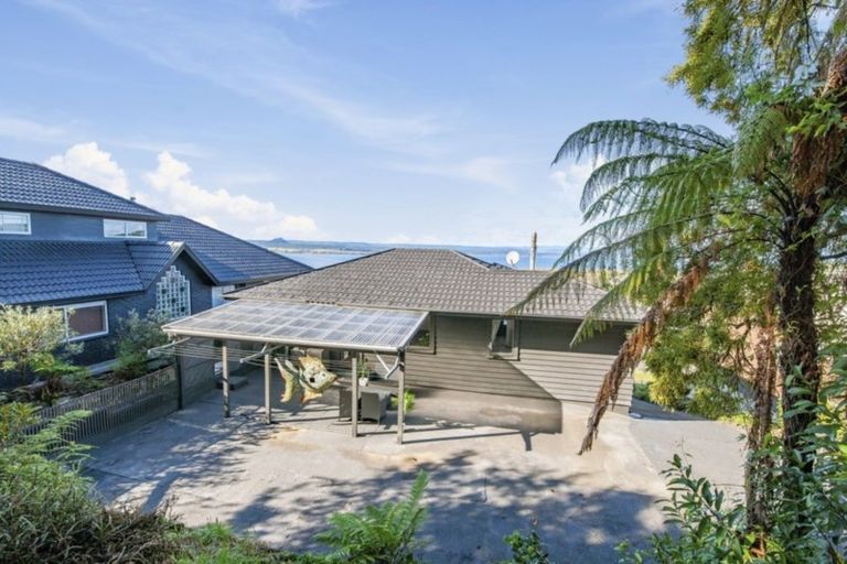 Photo of property in 88 Wakeman Road, Acacia Bay, Taupo, 3330