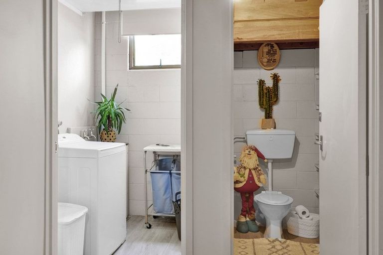 Photo of property in 15 Pukekohatu Street, Waitara, 4320