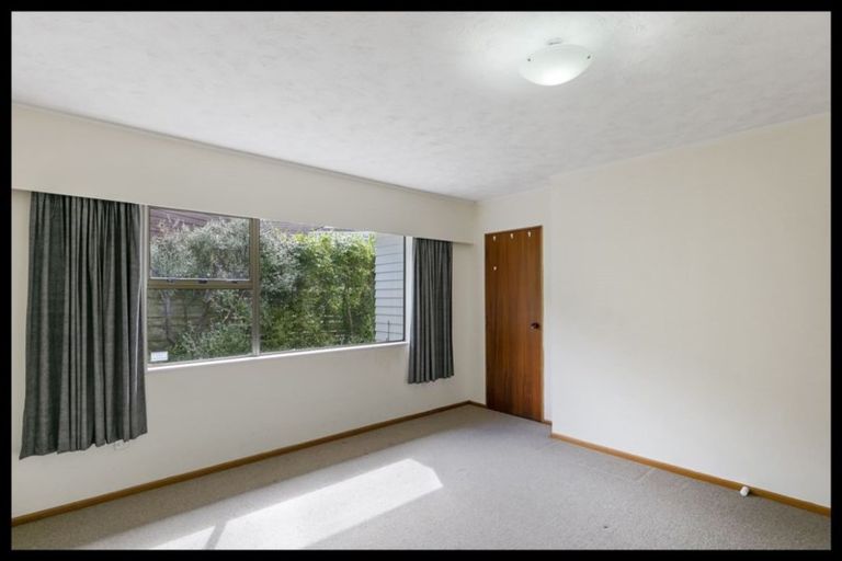 Photo of property in 53 Amapur Drive, Khandallah, Wellington, 6035