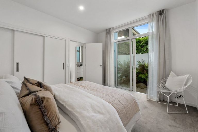 Photo of property in 8 Sylvan Park Avenue, Milford, Auckland, 0620