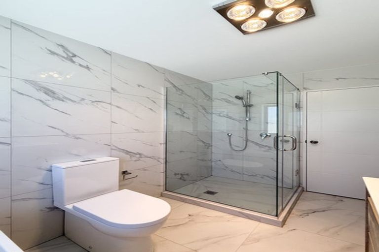 Photo of property in 23 Minerva Avenue, Helensville, 0800