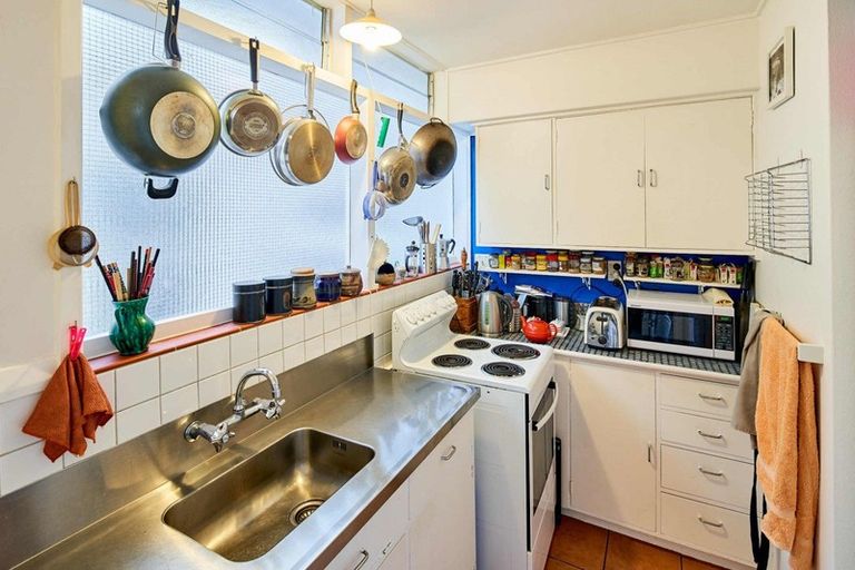 Photo of property in Embassy Court, 72 Brougham Street, Mount Victoria, Wellington, 6011