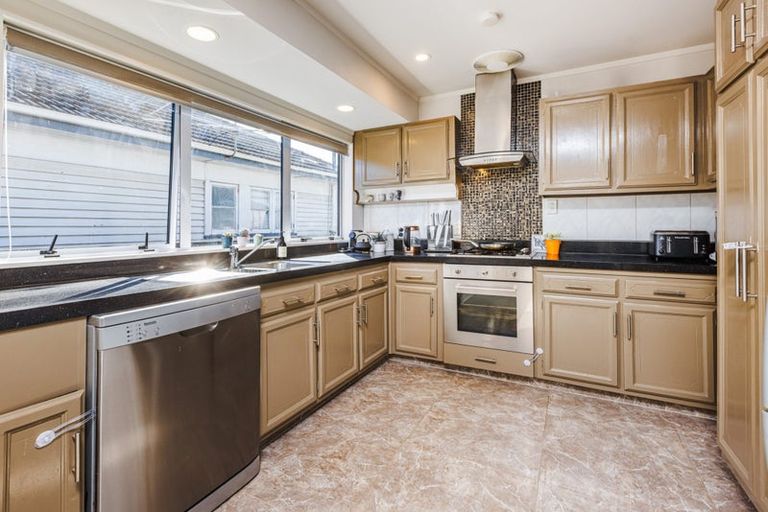 Photo of property in 2/172 Motatau Road, Papatoetoe, Auckland, 2025