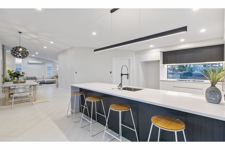 Photo of property in 30 Araroa Place, Papamoa Beach, Papamoa, 3118