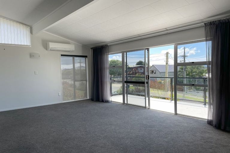 Photo of property in 18 Seaview Road, Ruakaka, 0116