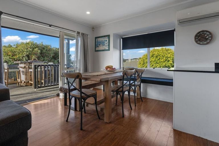 Photo of property in 2 Cable Bay Block Road, Cable Bay, 0420