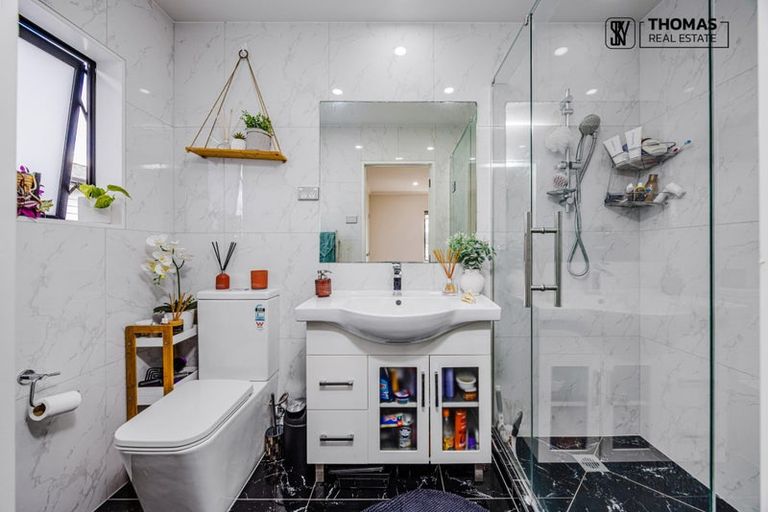 Photo of property in 76 Carruth Road, Papatoetoe, Auckland, 2025