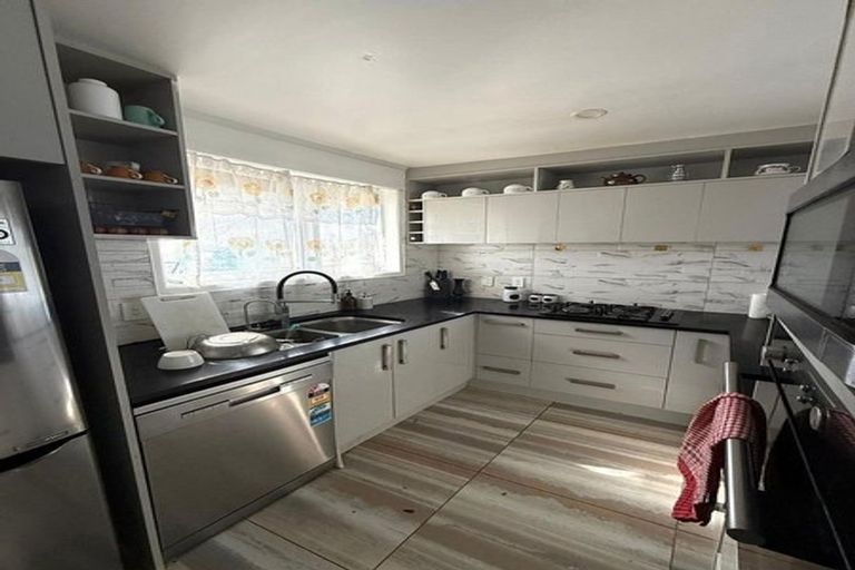 Photo of property in 11 Harania Avenue, Favona, Auckland, 2024