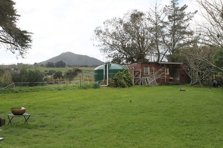 Photo of property in 316 Mountain Road, Maungaturoto, 0587