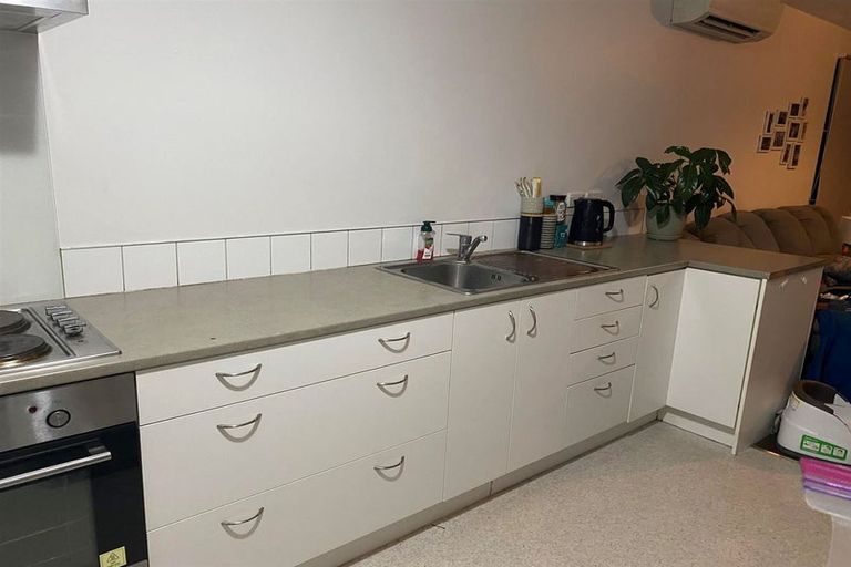 Photo of property in 2/15 Elizabeth Street, Riccarton, Christchurch, 8011