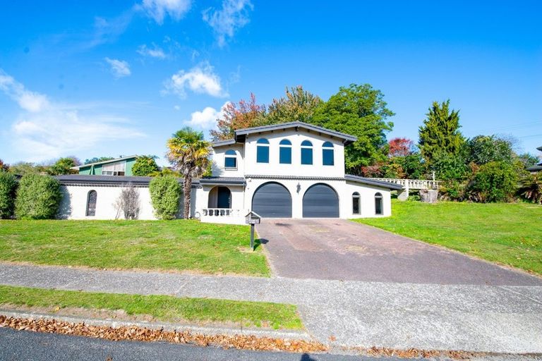 Photo of property in 1 Blackmore Drive, Lynmore, Rotorua, 3010