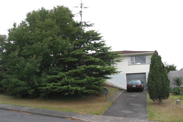 Photo of property in 6 Cassia Place, Sunnynook, Auckland, 0620
