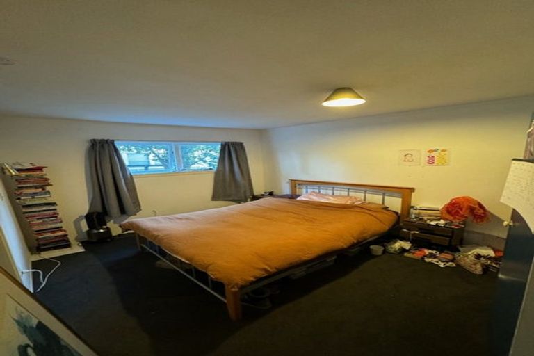 Photo of property in 2/16 Pupuke Road, Takapuna, Auckland, 0622