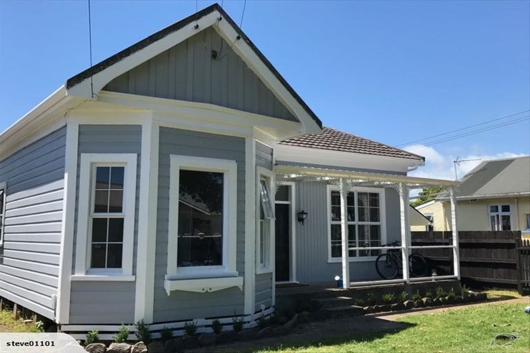 Photo of property in 45 Fitzroy Road, Fitzroy, New Plymouth, 4312