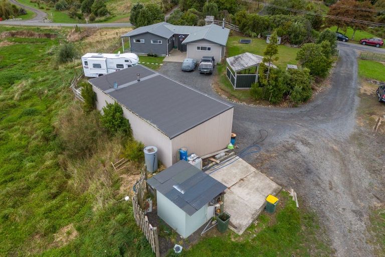 Photo of property in 78 Takapu Road, Manakau, Levin, 5573