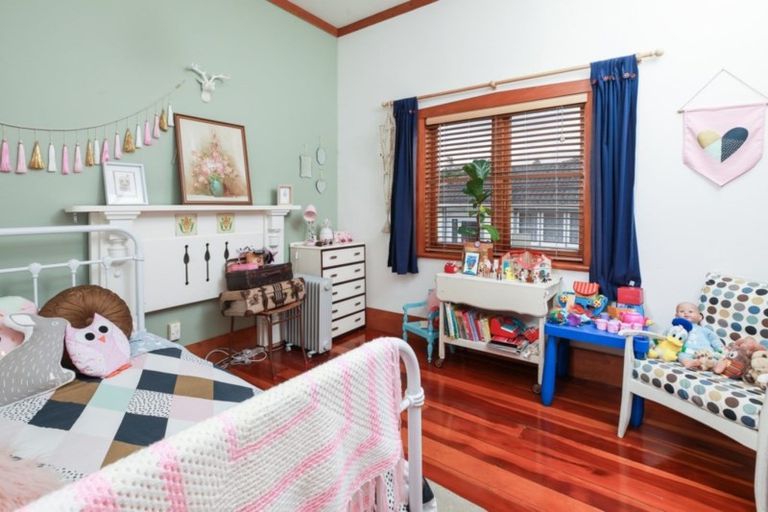 Photo of property in 13a Livingstone Avenue, Nawton, Hamilton, 3200