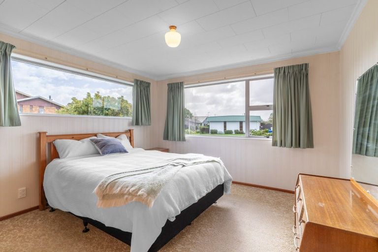 Photo of property in 13 Hamilton Avenue, Winton, 9720