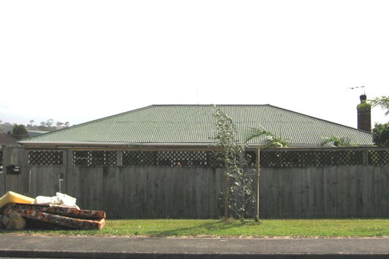 Photo of property in 31 Barbary Avenue, Kelston, Auckland, 0602
