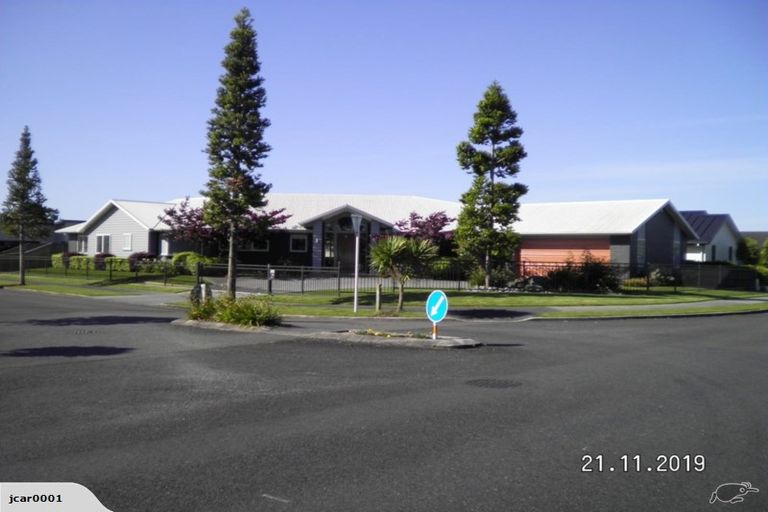 Photo of property in 2 Amokura Crescent, Flagstaff, Hamilton, 3210