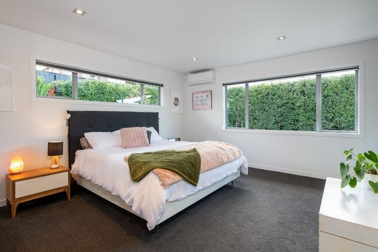 Photo of property in 19a Hyde Road, Rothesay Bay, Auckland, 0630