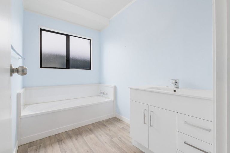 Photo of property in 2 Inverness Avenue, Hamilton East, Hamilton, 3216