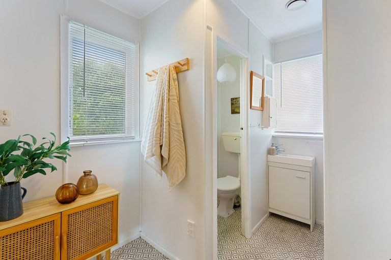 Photo of property in 8 The Avenue, Otaki Beach, Otaki, 5512